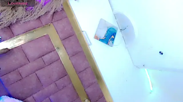 ravenous_charmer webcam