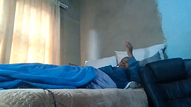 Nicky52 webcam