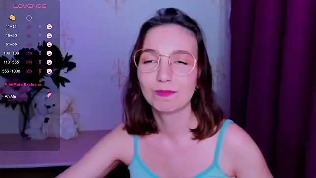 KindHazelHere_ live cam