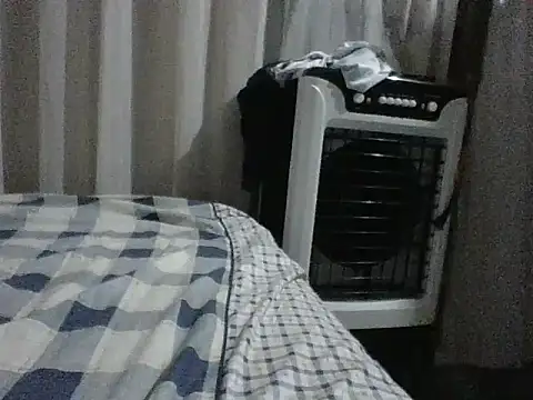 assqueenlovely live cam on StripChat