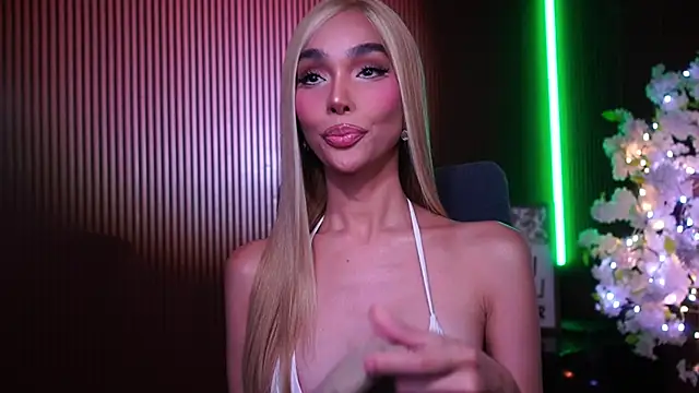 xxforyoureyesonlyxx live cam on StripChat