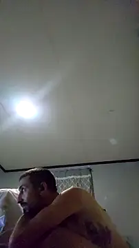 Bi_curious86 webcam