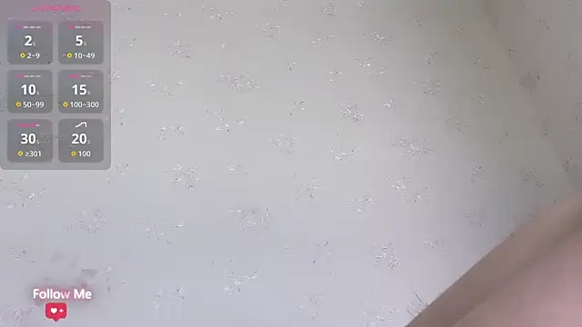 qiqi-- live cam on StripChat