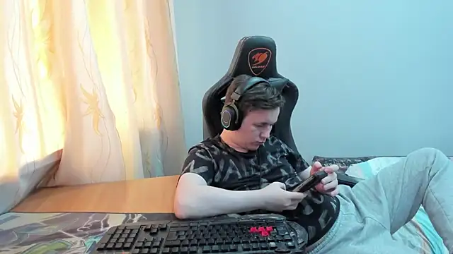 iliaskrislove webcam