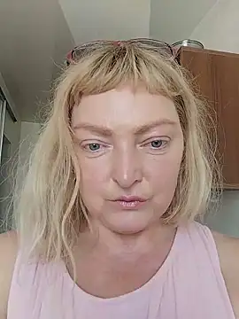 LiluLiluLilu webcam