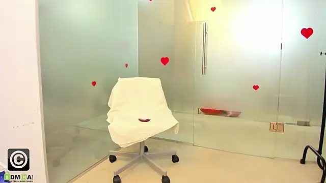missdominna webcam
