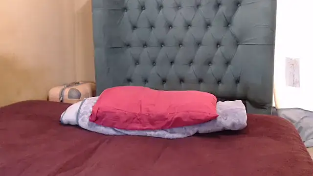 ChubbyBustyX webcam