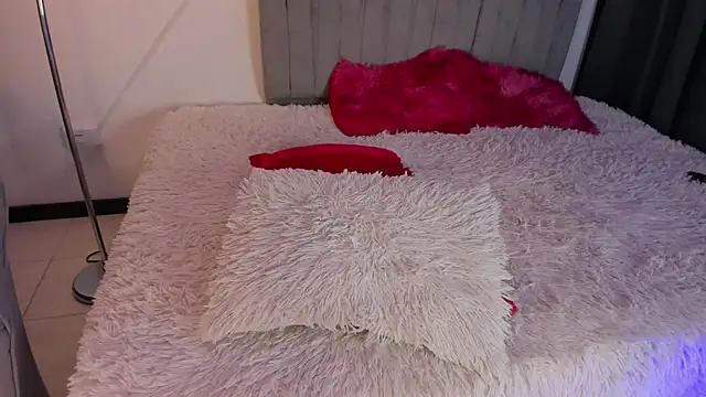 Goddest_perseus_ webcam