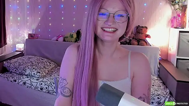 JulietFisher webcam