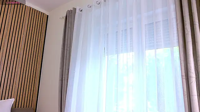 AlissaMarks webcam