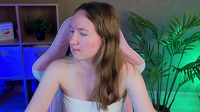 SindieStormm live cam on StripChat