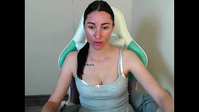 Cammil1a_horn webcam