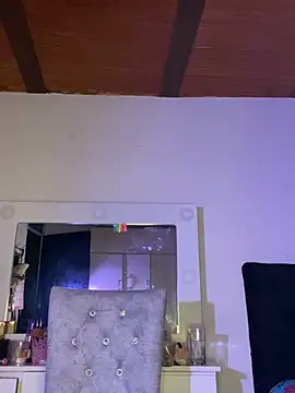 anna_1hott webcam