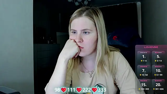 Olivia_Munk webcam