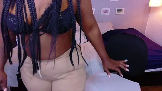 kiara_evanss webcam