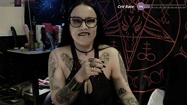 Evil_Queen_666 webcam