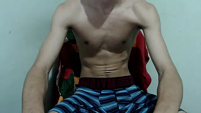 isaaclatino webcam