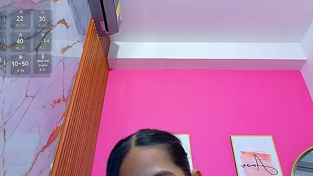 yourcuteneighbourr webcam