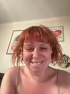 Watch VeraaFlynn live on EroticFlix - High definition streams