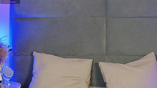 RianaRey webcam