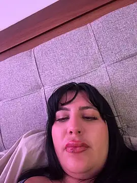 Watch Vicky_Sixx live on EroticFlix - High definition streams