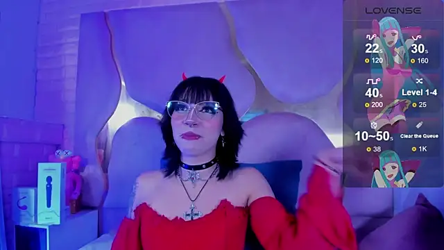 NaniiSisy webcam