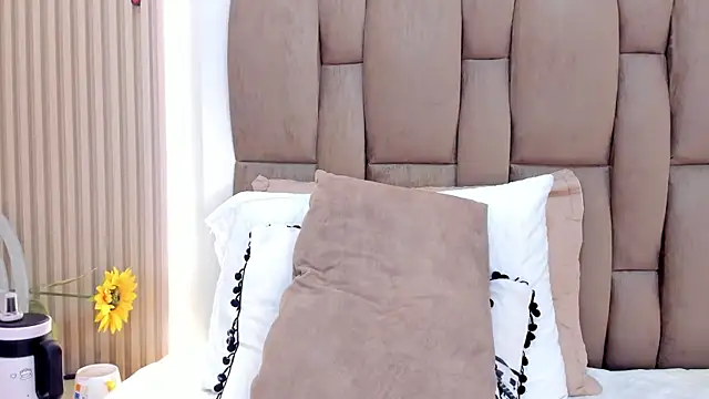 emily_rivas_ webcam