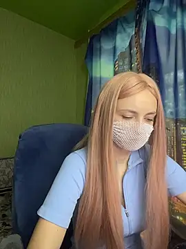 SophieBlackwood webcam