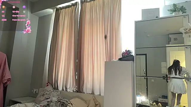 selena_favn webcam