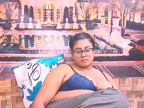 IndianBoobilicious webcam