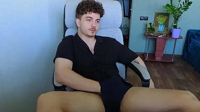 Remy_Miles webcam