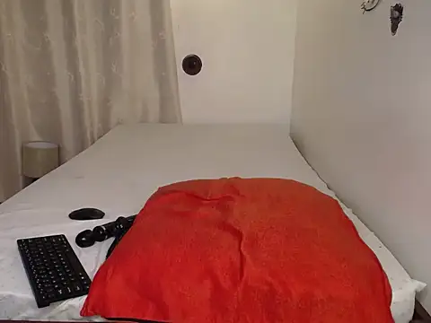 ZoeTracy webcam