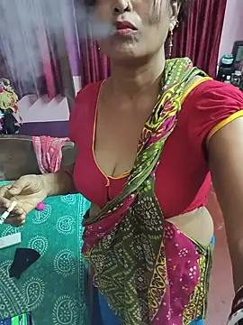 little-roshni (F milf) - First Day First Show
