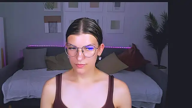 AnnaThorne webcam
