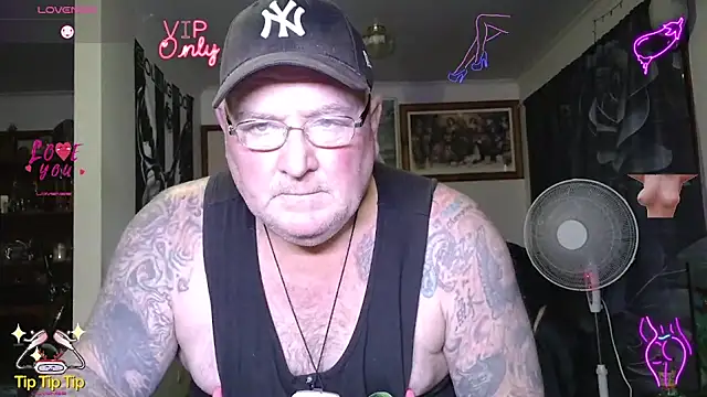 KINKYBLUEYES69