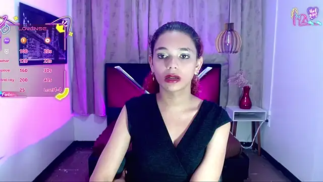 luisa__torres webcam