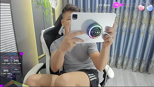 Naughty___asian webcam