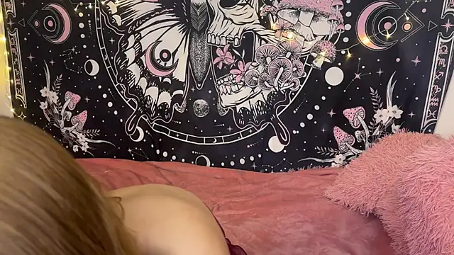 ari_kat webcam