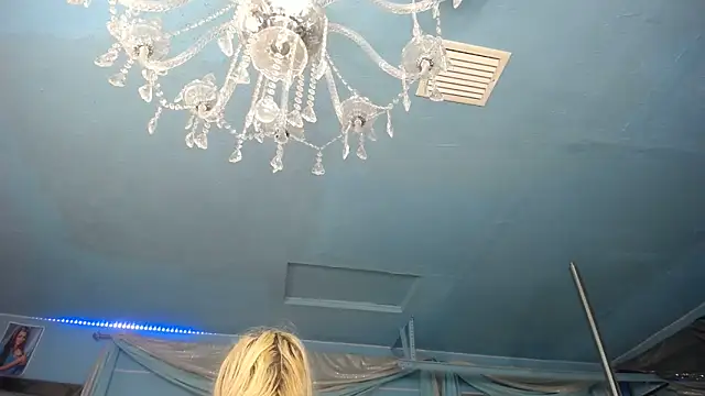 ADRIANNA_FOX