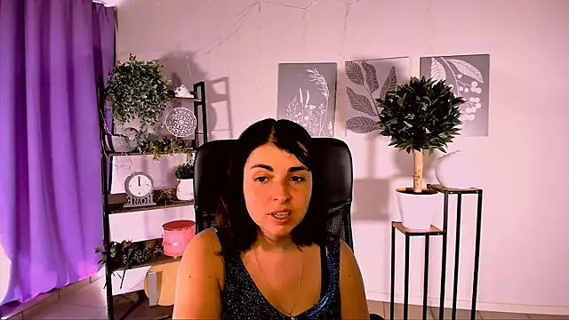 MartaEdams live cam on StripChat