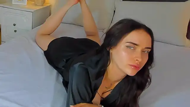 KellyWhites live cam on StripChat