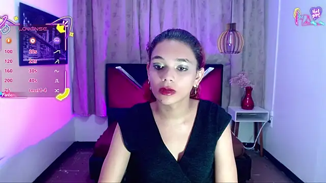 luisa__torres webcam