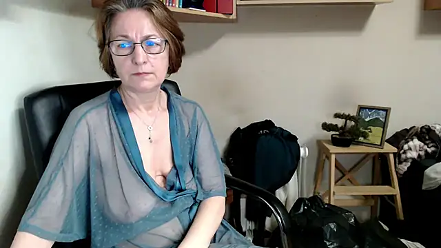 katemodel (F mature) - naked dancing
