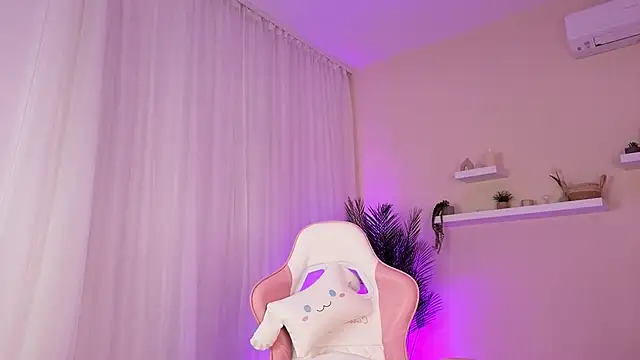 BetsyGonzale webcam