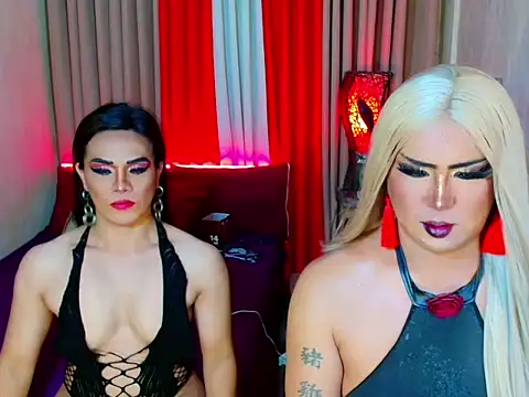 Wildest_Slave_Huntress webcam