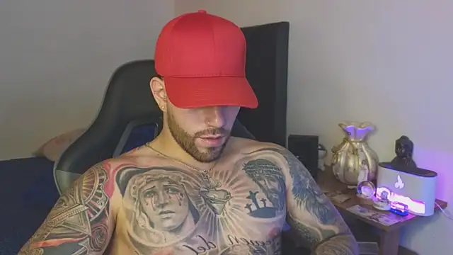 Ades_Lowe webcam