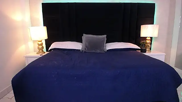 SkylerBigxxx webcam