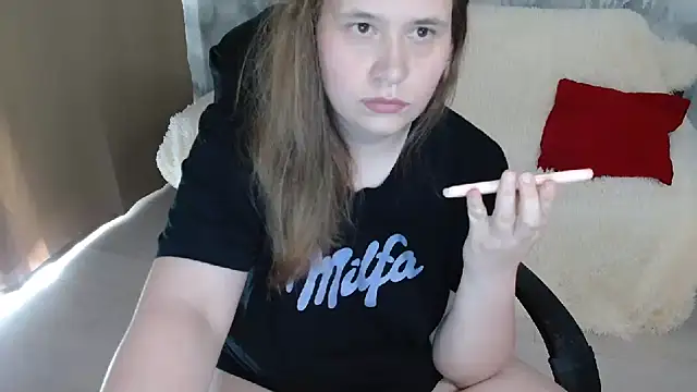 AdelinaLawson live cam on StripChat