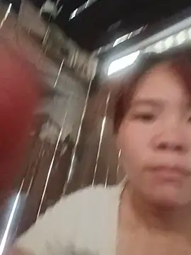 Nguyet135 webcam