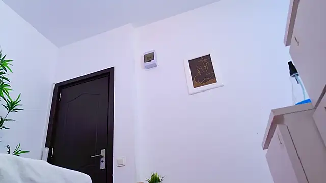 TemptingLuna_ webcam